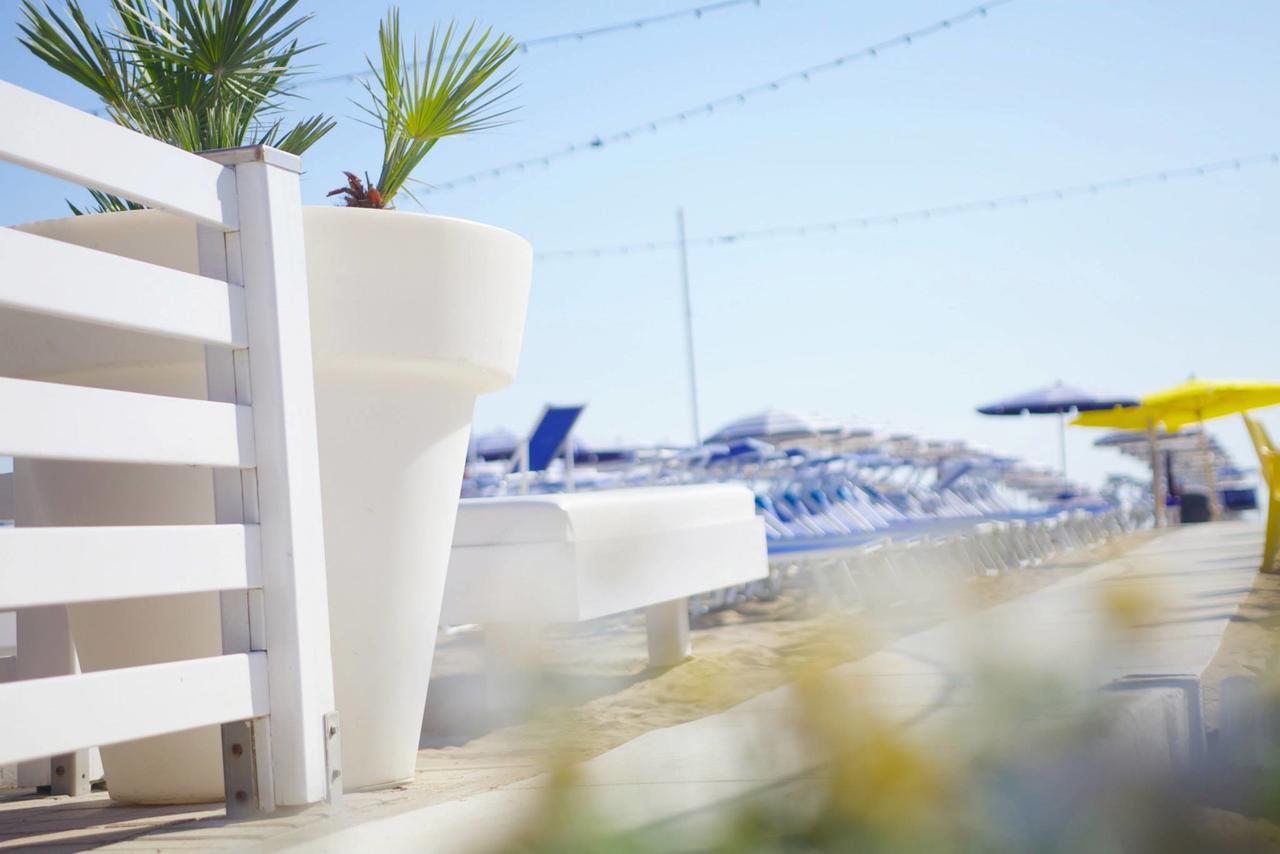 Hotel Baltic تْشيزيناتيكو المظهر الخارجي الصورة